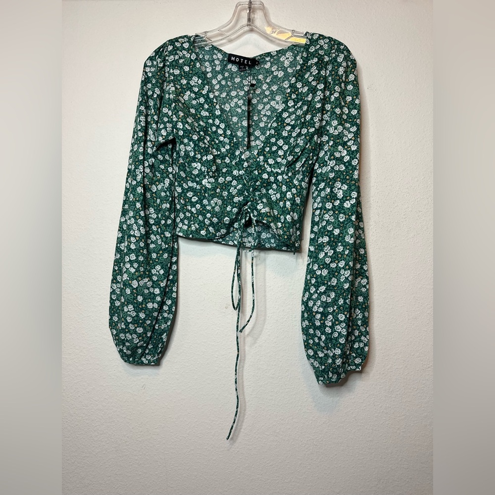 COPY - Motel, US size small super cute, long sleeve blouse.